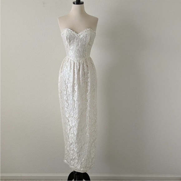 Gunne Sax Dresses & Skirts - Gunne Sax by Jessica McClintock Vintage Strapless Lace Wedding Gown XS/0